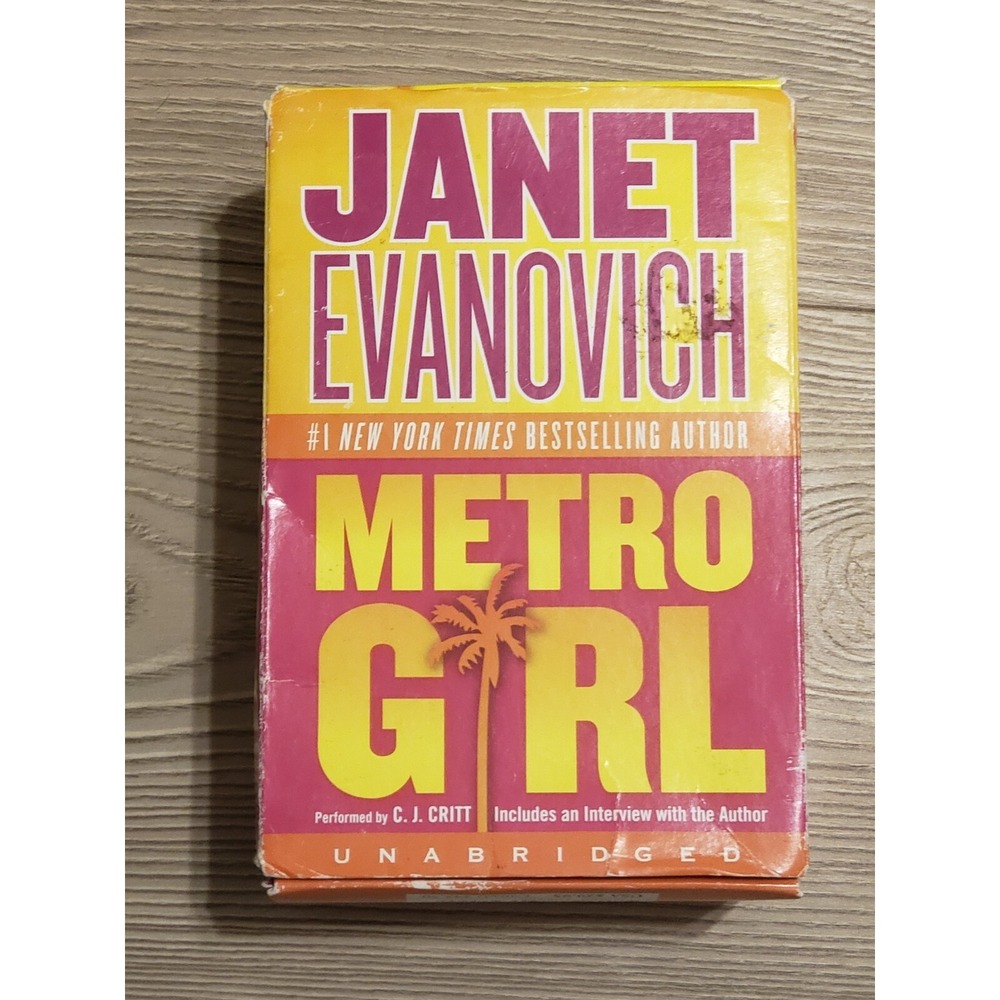 2004 Janet Evanovich "Metro Girl" Performed by C.J. Critt Cassette AudioBook